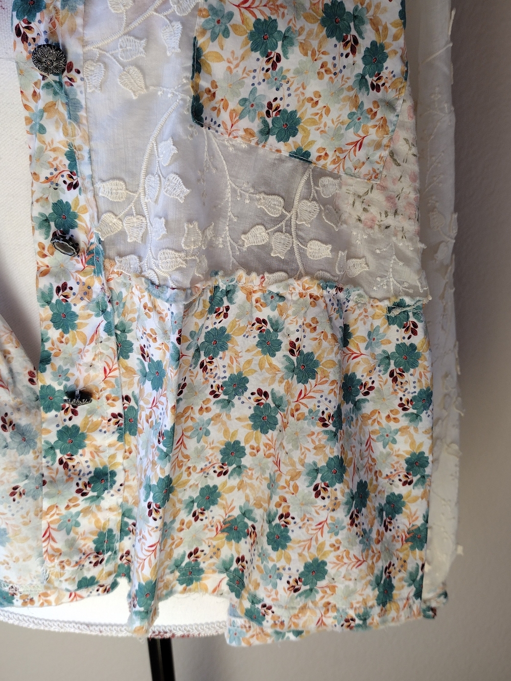 NWOT POL Floral Patchwork Lace Shacket in Cream & Teal - Picture 8 of 15